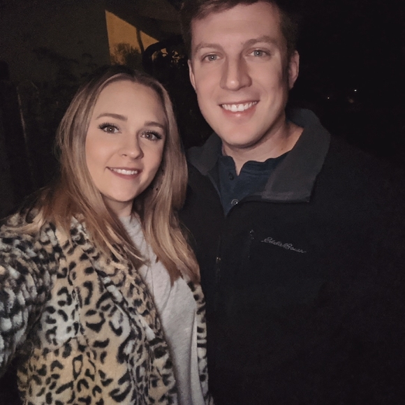 Meet your Posher, Courtney - Picture 1 of 1